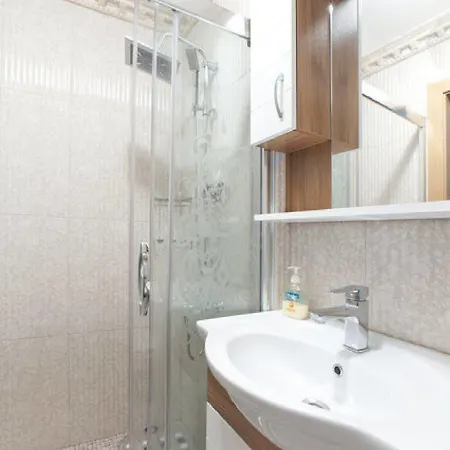 Adonis House Taksim *