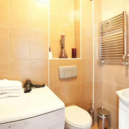 Adonis House Taksim *