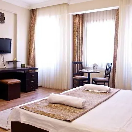 Adonis House Taksim Apartment *