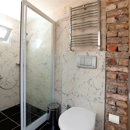 Adonis House Taksim איסטמבול
