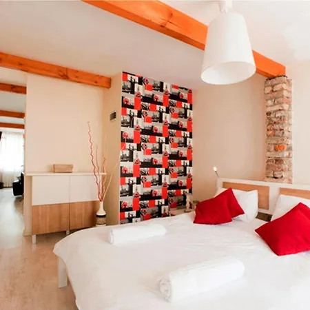 Adonis House Taksim Apartment