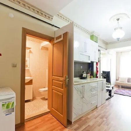 Adonis House Taksim 3* איסטמבול